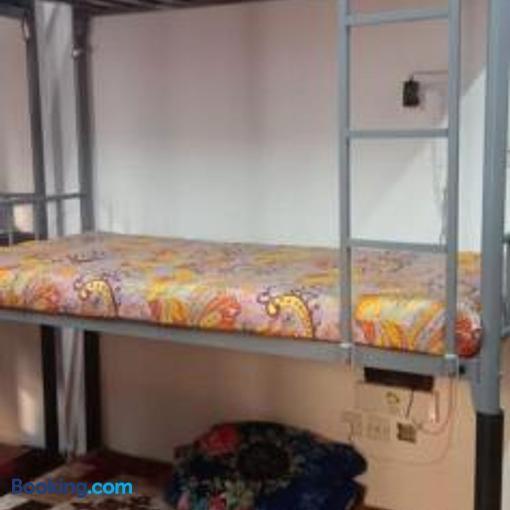 Dormitory Bed Space In A Shared Room Sharjah Exterior photo